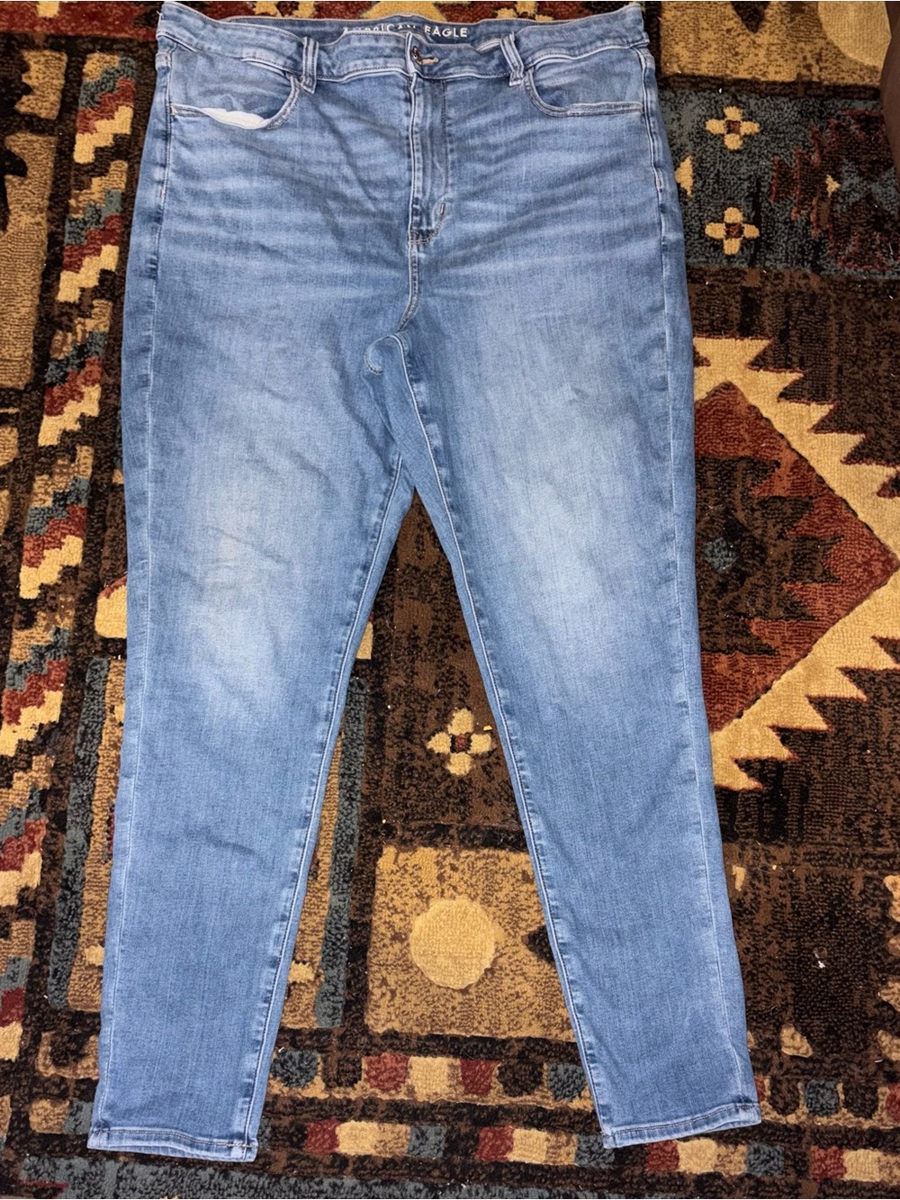 American Eagle Outfitters Light Wash Women’s Skinny Jeans